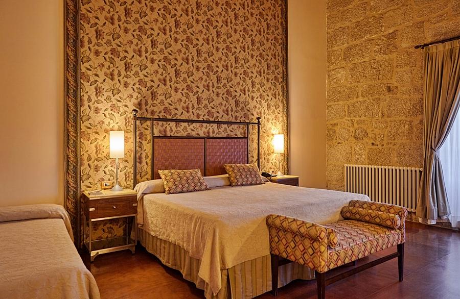Eurostars Monumento Monasterio De San Clodio Hotel Leiro エクステリア 写真