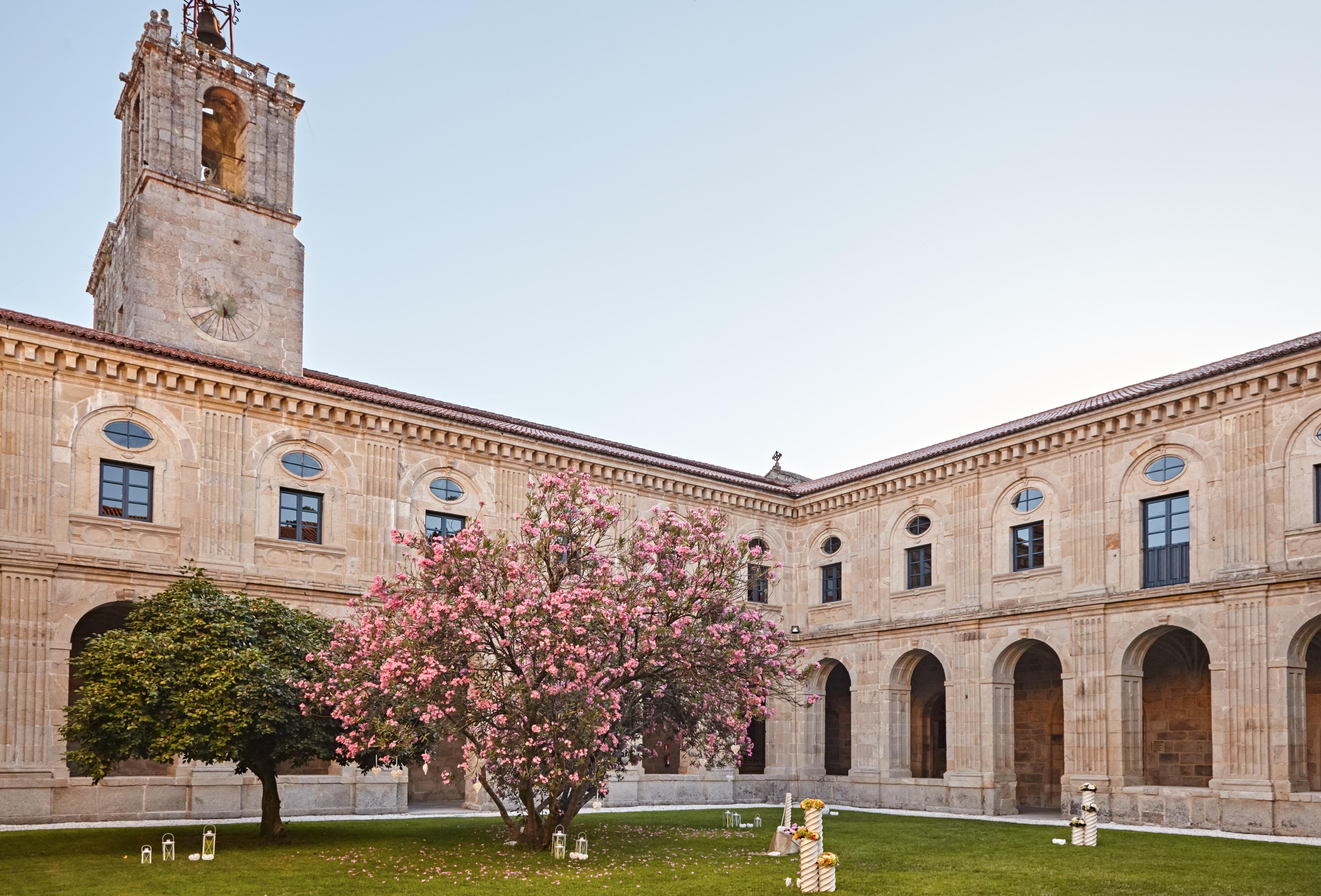 Eurostars Monumento Monasterio De San Clodio Hotel Leiro エクステリア 写真
